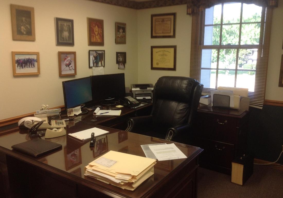 Schaumburg IL Lawyer Robert Kaplan's Office 